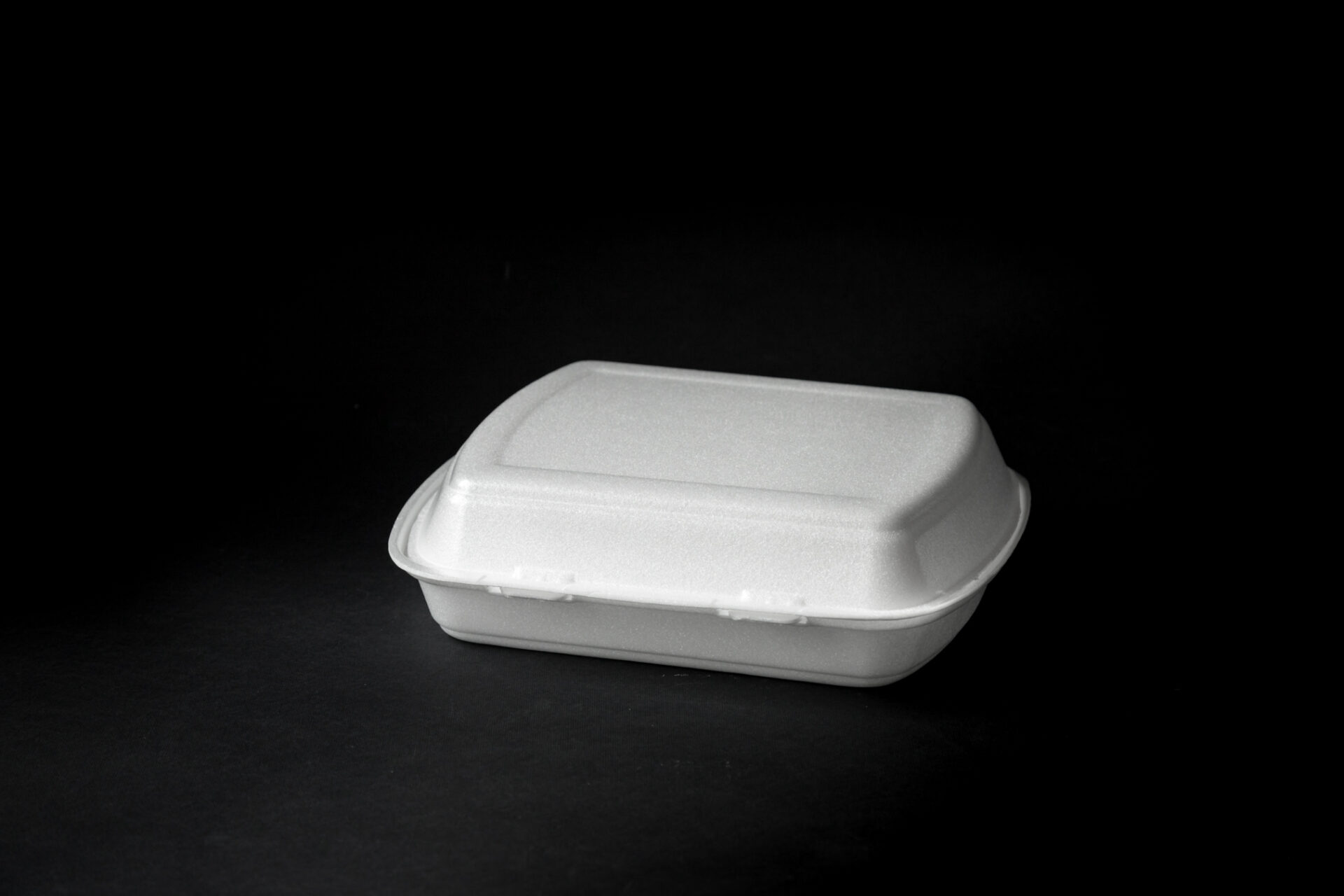 STIROPOR AMBALAŽA SA POKLOPCEM ZA DOSTAVU HRANE-MB 1